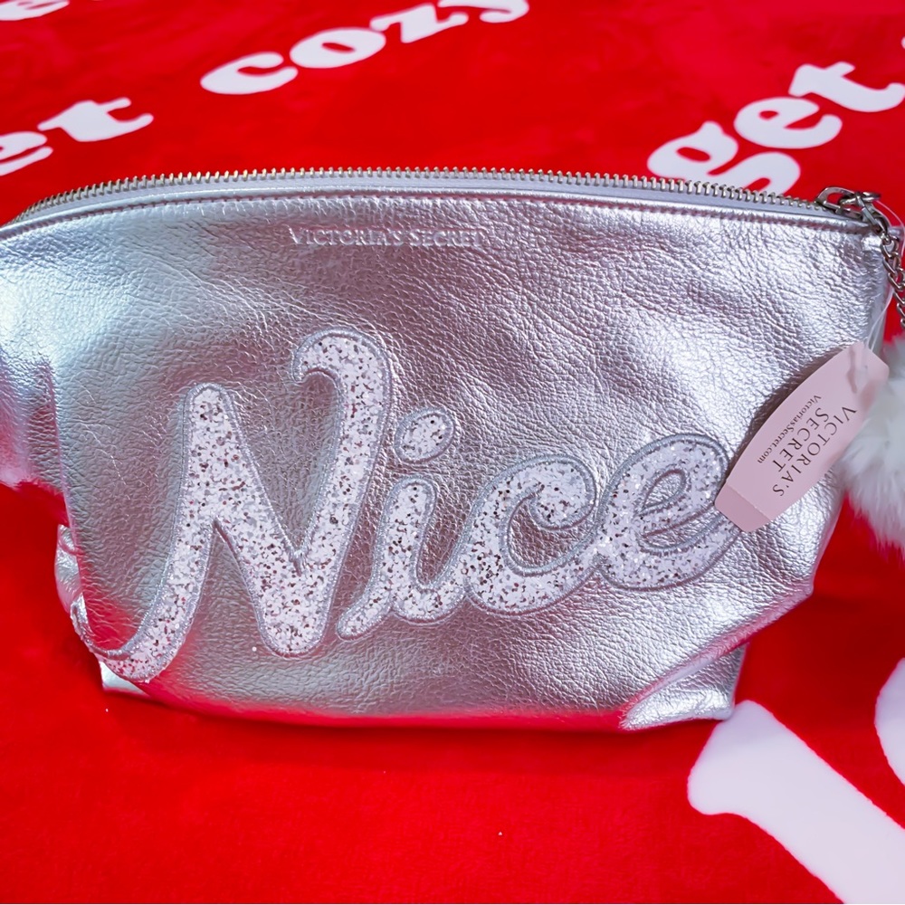 RARE & HTF! NWT NIP SILVER Victoria’s Secret Makeup Cosmetic Bag w BLING!